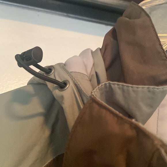 North Face Lightweight Jacket - Picture 12 of 12